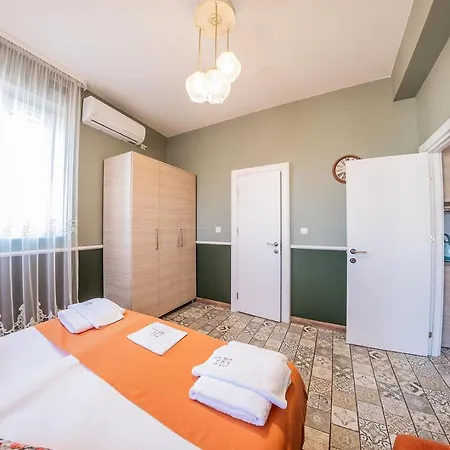 Vintage Life * Sofia